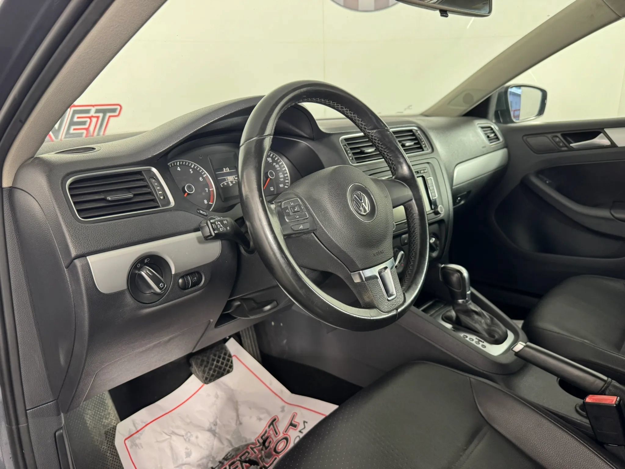 Used 2014 Volkswagen Jetta SE FWD image 10