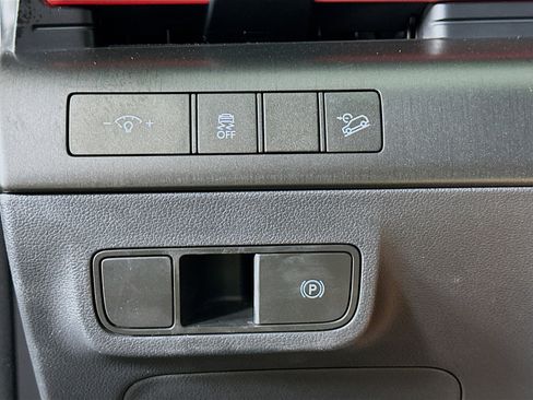 Used 2024 Hyundai Kona N Line image 17