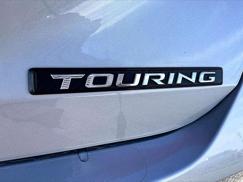 Used 2022 Toyota Avalon Touring image 8