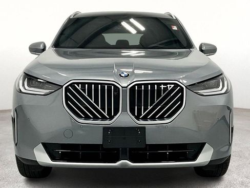 Used 2025 BMW X3 xDrive30i w/ Premium Package image 5