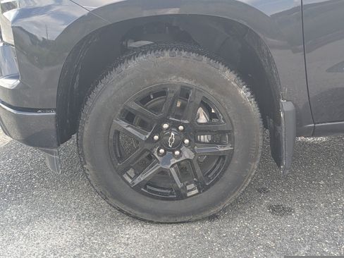 Used 2023 Chevrolet Silverado 1500 Custom w/ LPO, Dark Essentials Package RWD image 11