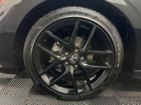 Used 2025 Honda Civic Sport image 33