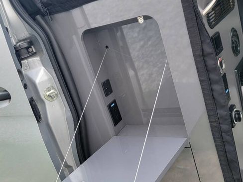 Used 2022 Mercedes-Benz Sprinter 2500 image 8