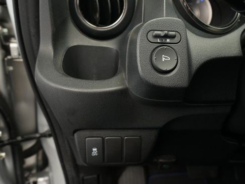 Used 2013 Honda Fit Sport image 28