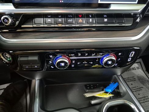 Certified 2026 GMC Sierra 1500 SLT w/ SLT Convenience Package image 21