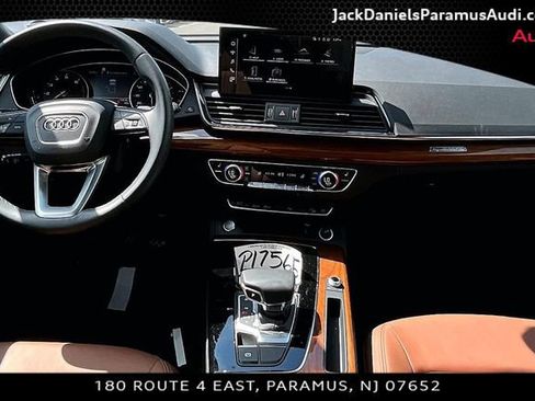 Used 2023 Audi Q5 2.0T Premium w/ Convenience Package AWD/4WD image 13