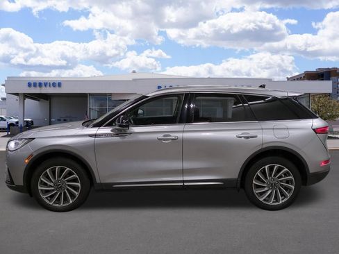 Used 2024 Lincoln Corsair Reserve w/ Equipment Group 201A image 6