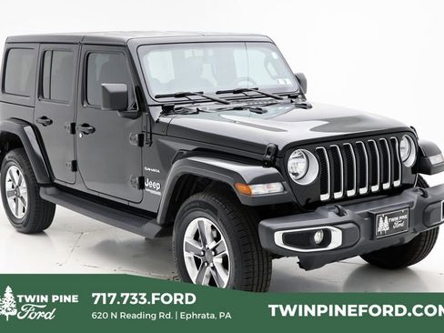 Used 2022 Jeep Wrangler Unlimited Sahara AWD/4WD image 1