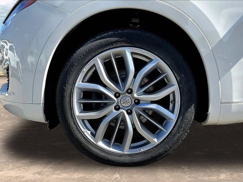 Used 2022 Maserati Levante GT AWD/4WD image 35