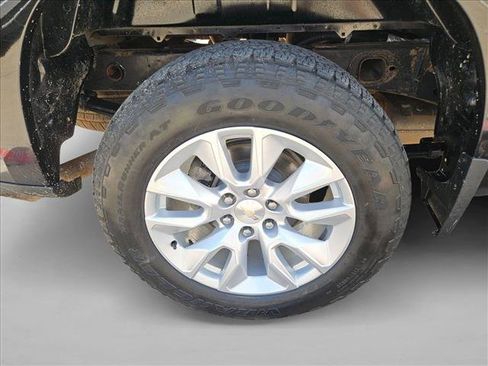 Used 2024 Chevrolet Silverado 1500 Custom AWD/4WD image 23