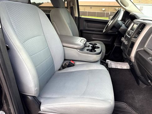 Used 2018 RAM 1500 Express w/ Express Value Package image 20