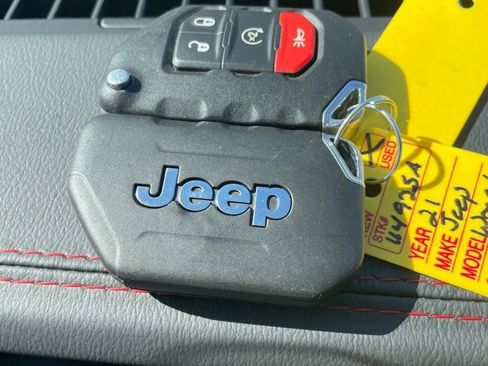 Used 2021 Jeep Wrangler Unlimited Rubicon w/ LED Lighting Group image 11