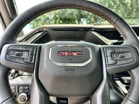 New 2026 GMC Sierra 2500 AT4 w/ AT4 Premium Plus Package AWD/4WD image 33