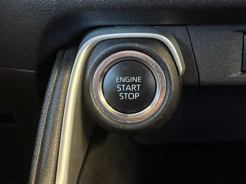 Used 2025 Toyota Grand Highlander FWD image 33