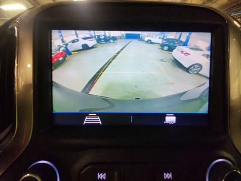 Used 2021 Chevrolet Silverado 1500 LT w/ Bed Protection Package AWD/4WD image 19