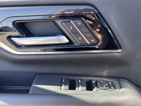 New 2026 GMC Yukon Elevation image 13