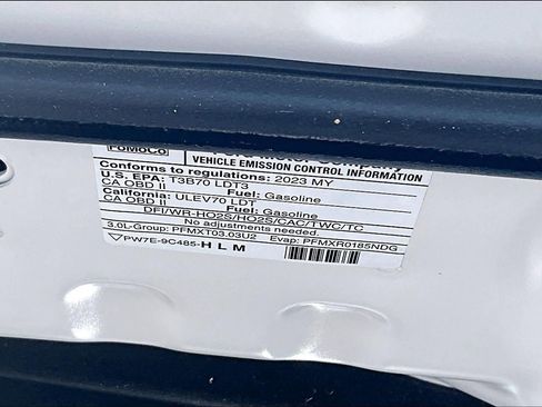 Used 2023 Lincoln Aviator 2WD image 32