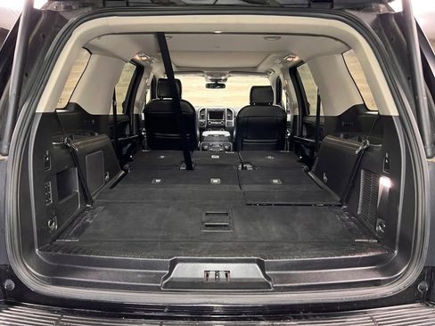 Used 2019 Ford Expedition Platinum image 27