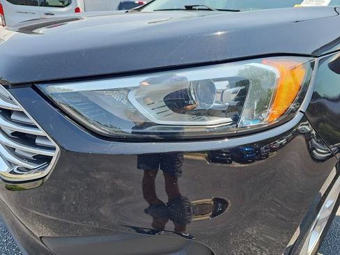 Used 2020 Ford Edge SE FWD image 33
