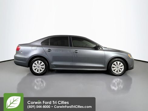 Used 2013 Volkswagen Jetta S FWD image 18