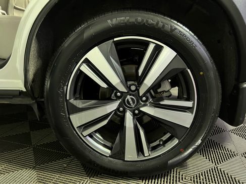 Certified 2023 Nissan Rogue SL AWD/4WD image 9