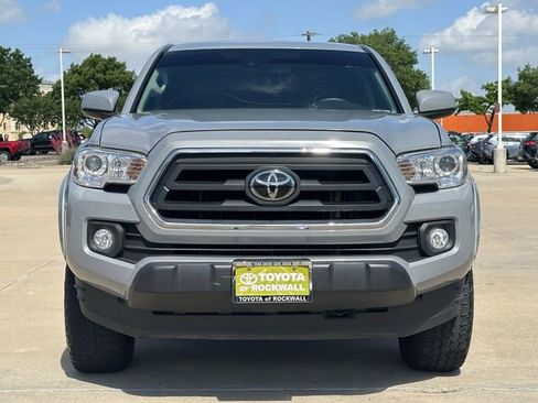 Used 2021 Toyota Tacoma SR5 RWD image 6