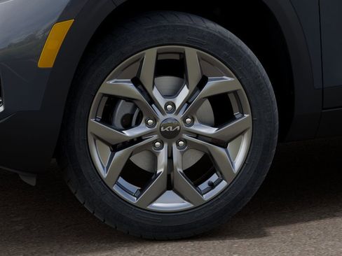 New 2026 Kia Seltos LX FWD image 9