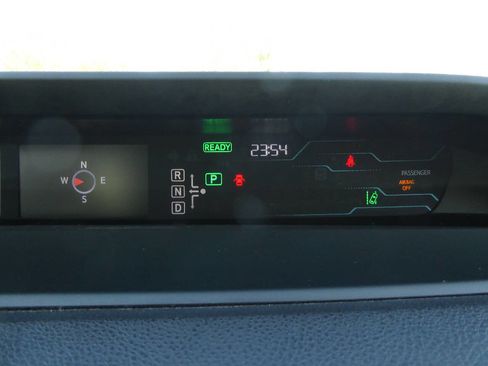 Used 2017 Toyota Prius Prime Plus FWD image 16