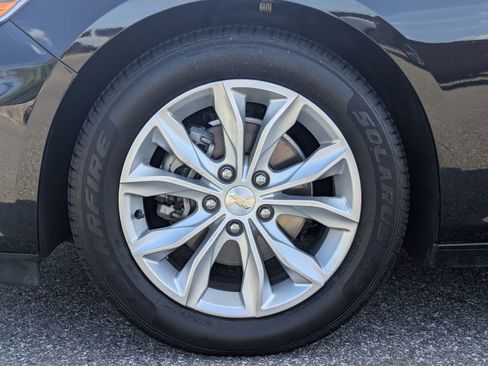 Used 2024 Chevrolet Malibu LT FWD image 11