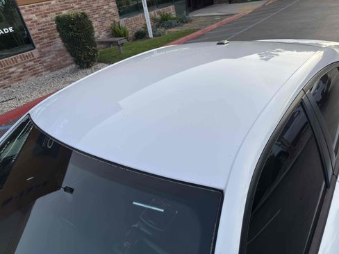 Used 2019 Dodge Charger SXT image 16