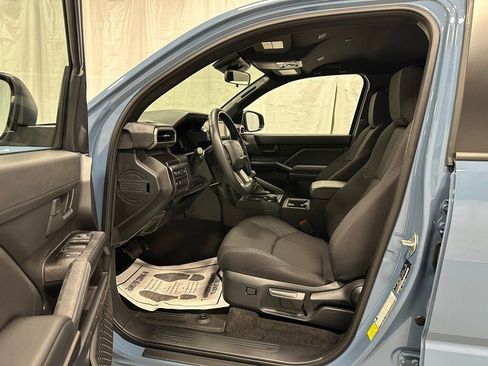 Used 2025 Toyota 4Runner SR5 image 10