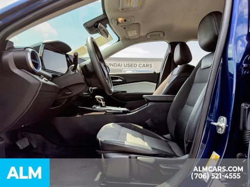 Used 2024 Chevrolet Trax LT FWD image 15