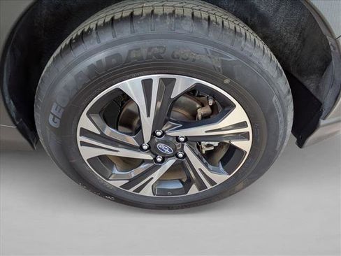 Certified 2024 Subaru Crosstrek 2.0i Premium image 9