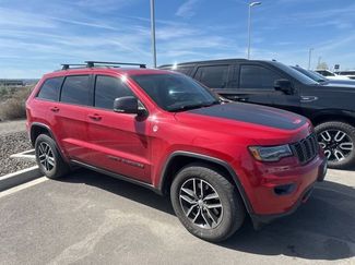 Used 2018 Jeep Grand Cherokee Trailhawk w/ Trailhawk Luxury Group video 1