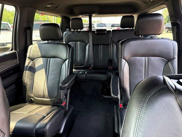 Used 2024 Jeep Wagoneer Series II AWD/4WD image 22