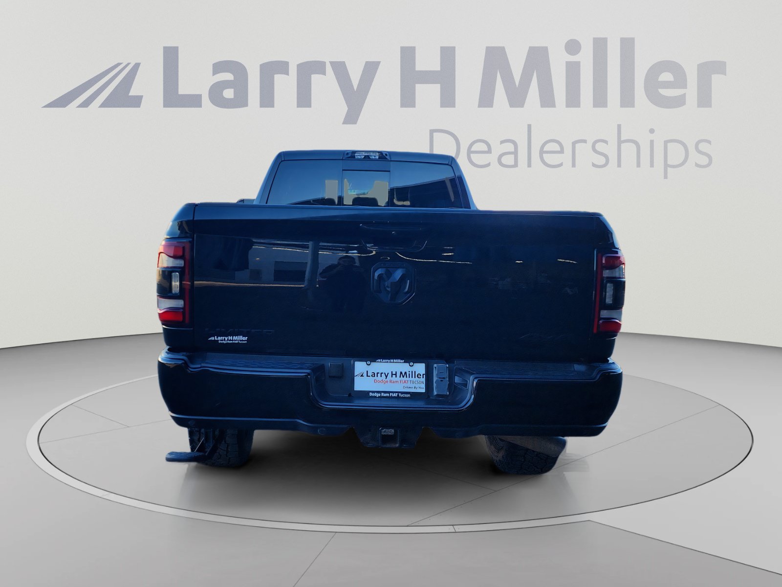 Used 2022 RAM 3500 Limited AWD/4WD image 4