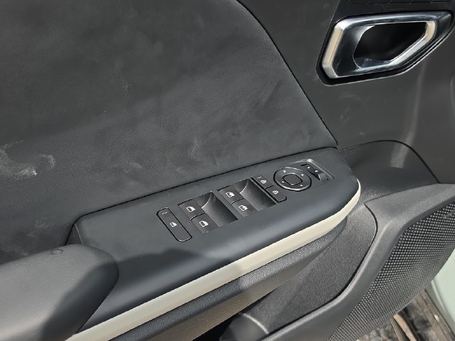 New 2026 Kia K4 GT-Line w/ GT-Line Premium Package FWD image 17