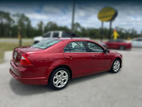Used 2010 Ford Fusion SE FWD image 16
