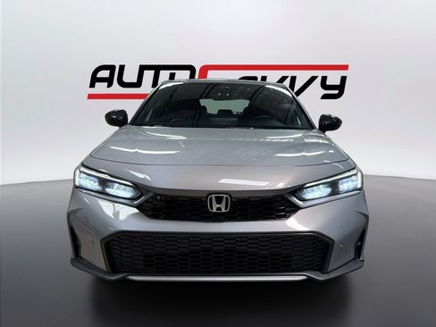 Used 2025 Honda Civic Sport Touring image 2