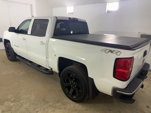 Used 2016 Chevrolet Silverado 1500 LTZ Z71 w/ LTZ Plus Package AWD/4WD image 22