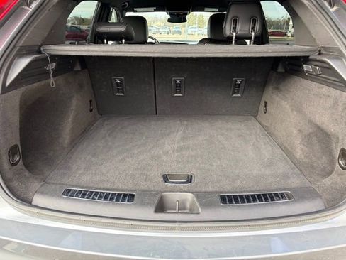 Used 2024 Cadillac XT4 Premium Luxury image 13