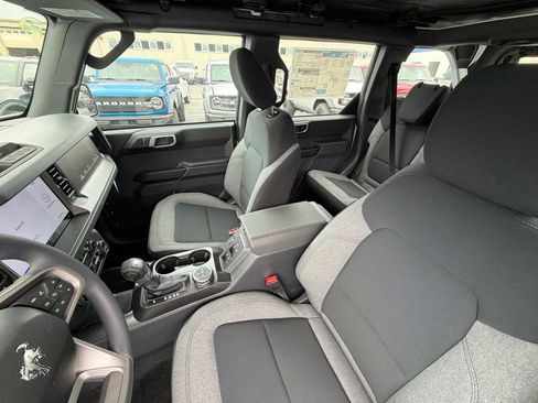 New 2026 Ford Bronco 4-Door AWD/4WD image 7