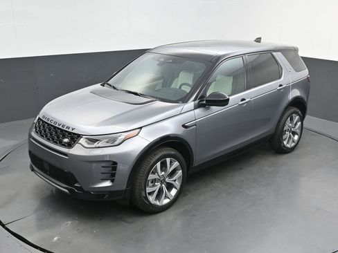 New 2026 Land Rover Discovery Sport Landmark AWD/4WD image 32