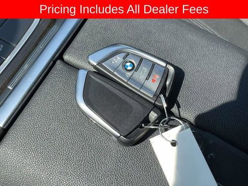 Used 2021 BMW X5 xDrive40i w/ Parking Assistance Package AWD/4WD image 32