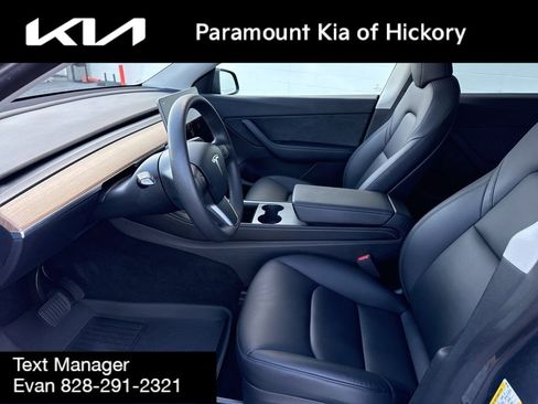 Used 2022 Tesla Model Y Long Range image 20