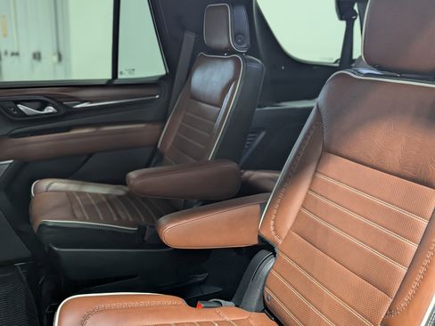 Used 2023 GMC Yukon Denali Ultimate image 14