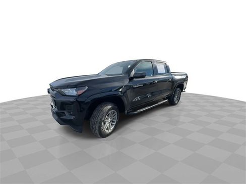 Certified 2023 Chevrolet Colorado LT w/ LT Convenience Package II image 4