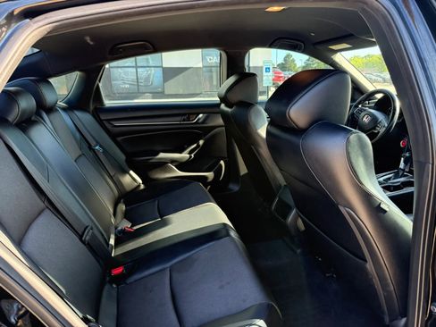 Used 2018 Honda Accord Sport image 22