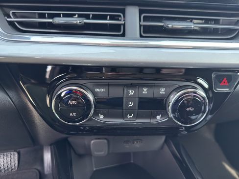 New 2026 Chevrolet Trax LT w/ Driver Confidence Package image 13