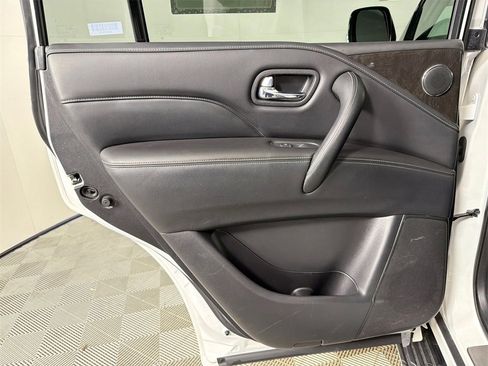 Used 2023 INFINITI QX80 Luxe w/ Cargo Package image 24